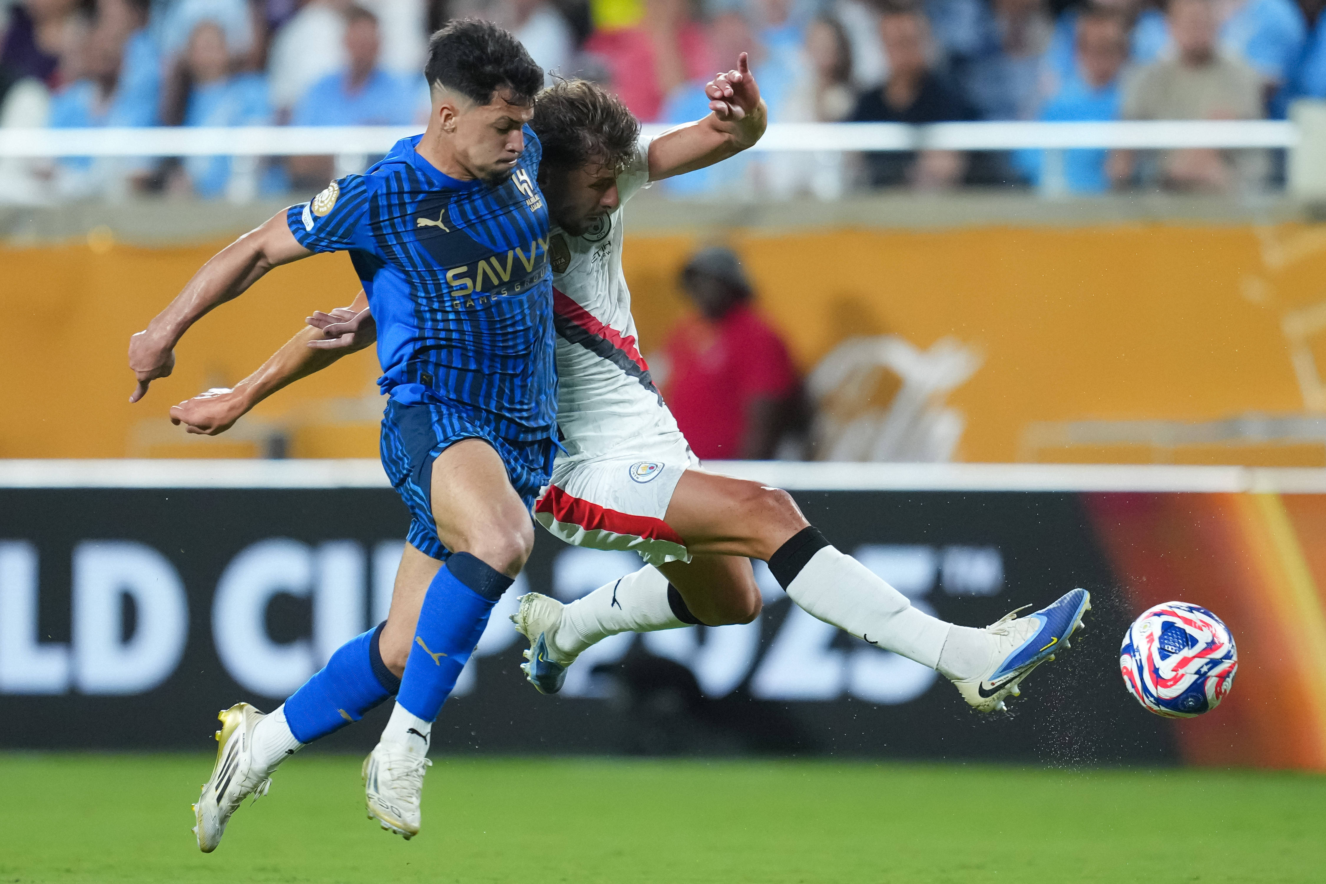 包含赛前速览：总决赛常规赛达拉斯独行侠对阵利雅得新月，三大看点值得期待的词条